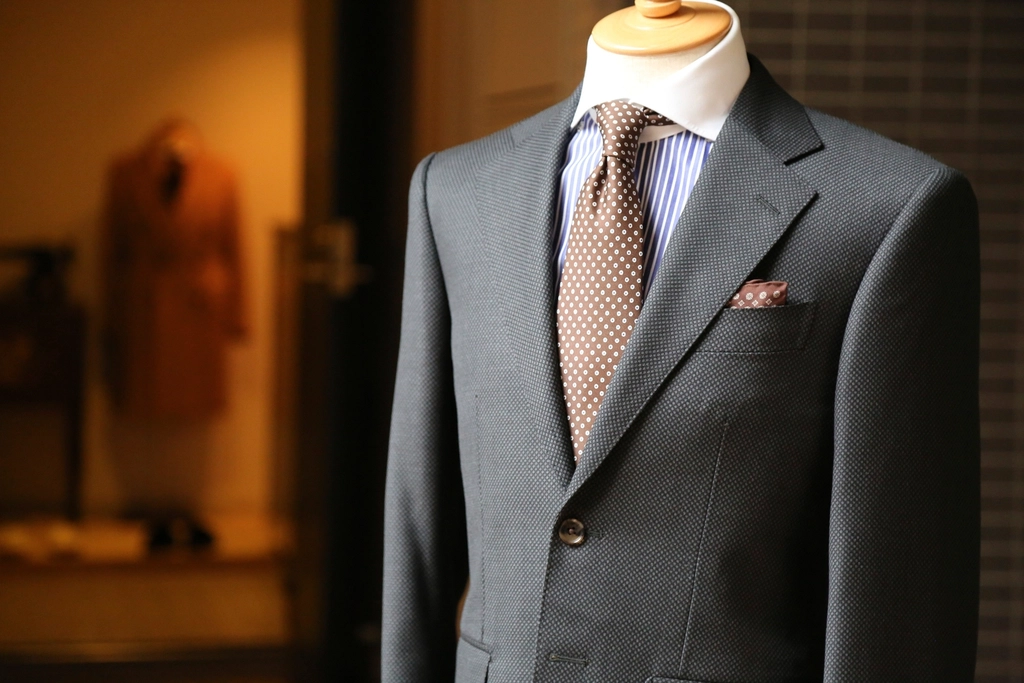 Bespoke vs made to measure tailored suit
